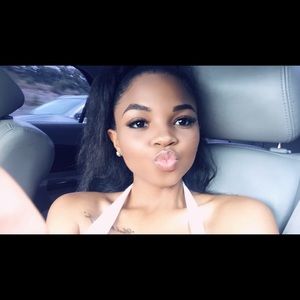 Meet your Posher, Nakiya